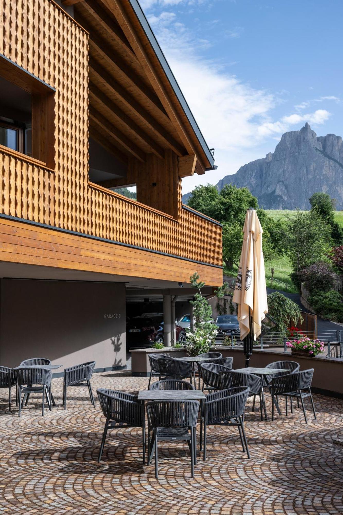 Hotel Alpenroyal Castelrotto Eksteriør bilde