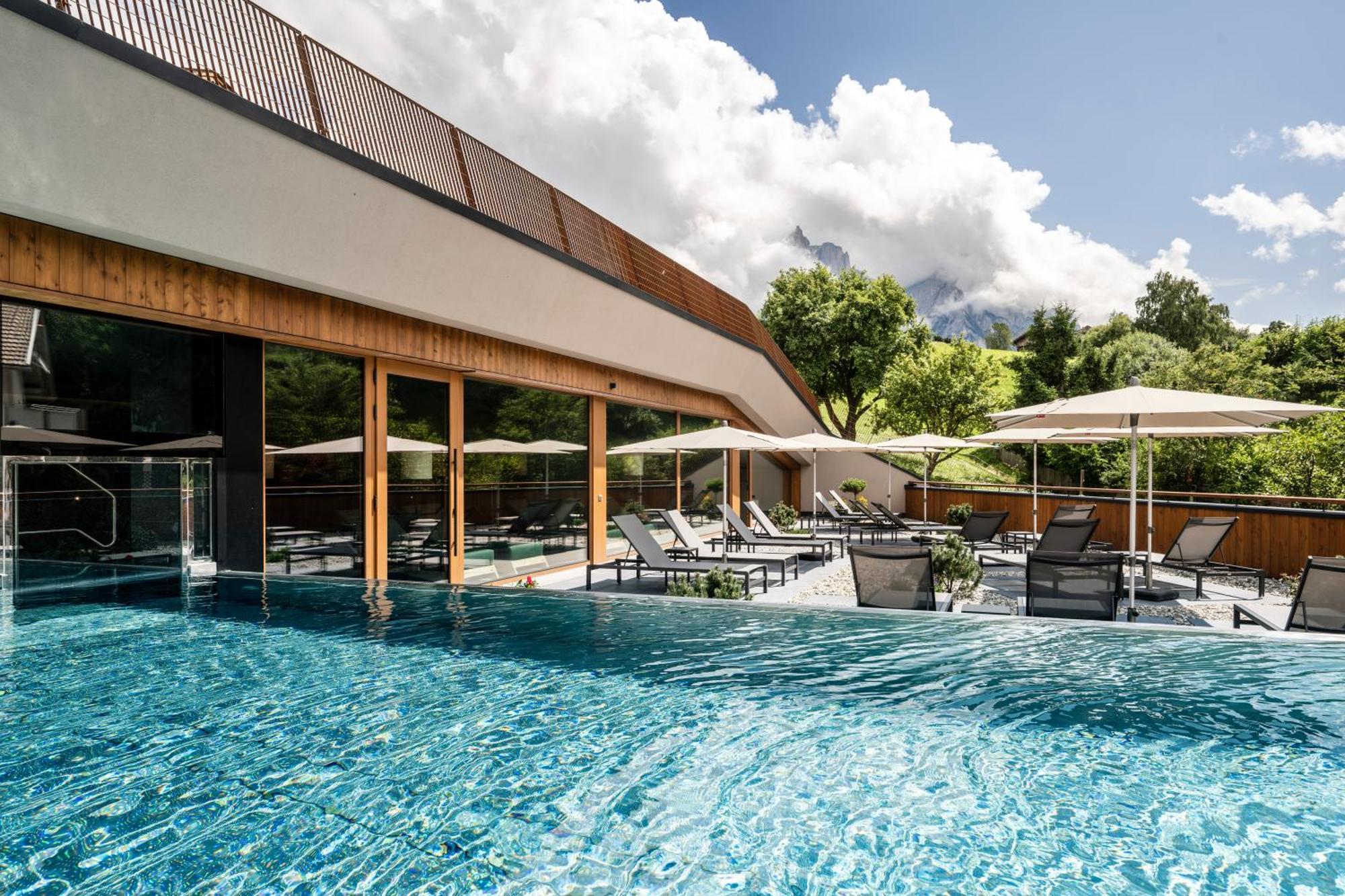 Hotel Alpenroyal Castelrotto Eksteriør bilde