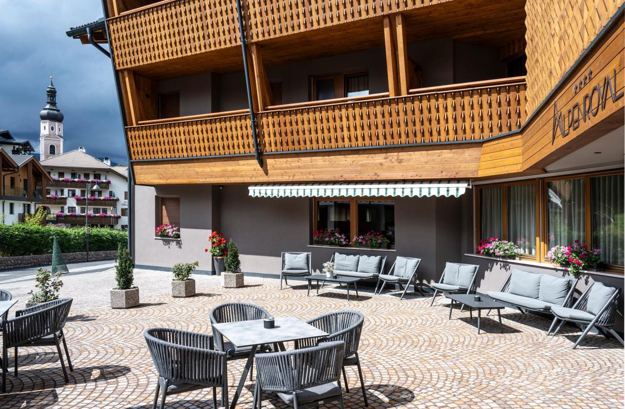 Hotel Alpenroyal Castelrotto Eksteriør bilde